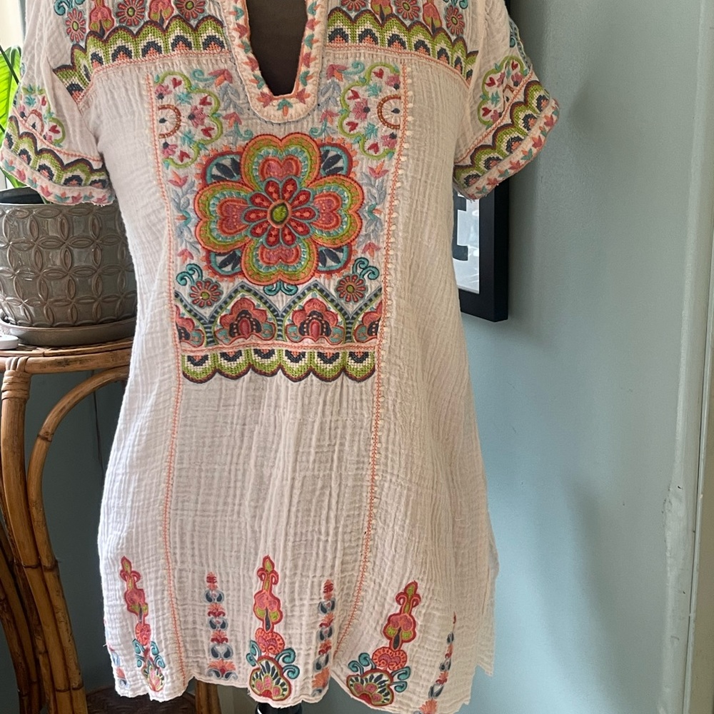 Johnny Was size medium blush color cotton tunic. - Picture 3 of 7